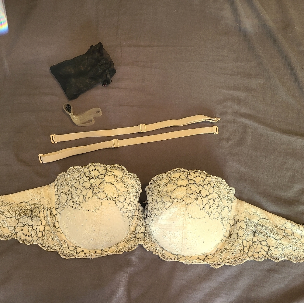 VS Strapless Bra, white,  32DDD